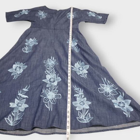 Wayward Fancies Blue Chambray Floral Embroidered Maxi Dress Sz 8-M Grandma - Picture 12 of 14